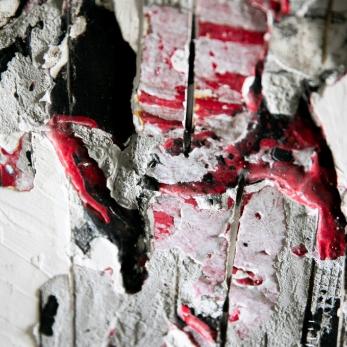 Wave no. 3 - Red nouanse (2020) - plaster, concrete, asphalt, acrylic, spray, pigment, scratches and destruction on canvas, 100 x 55 x 5 cm - 1600 EUR